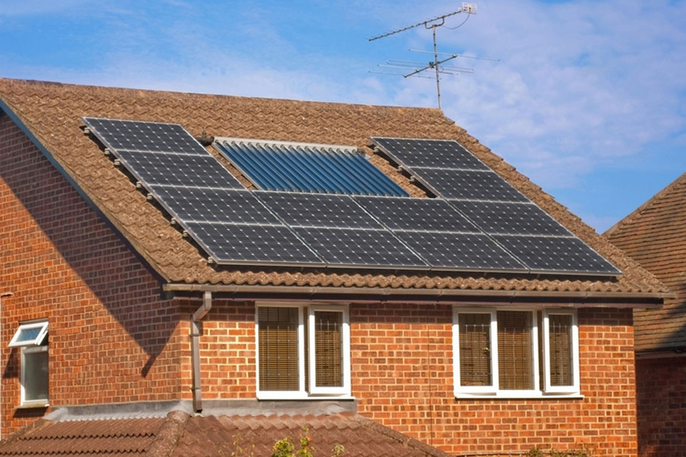 Solar Shingles – Price, Benefits, and Buying Tips
