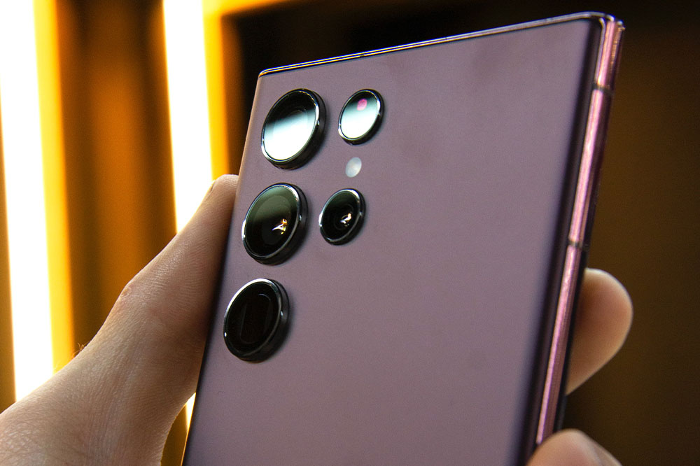 AT&T pre-order deals on Samsung Galaxy S22